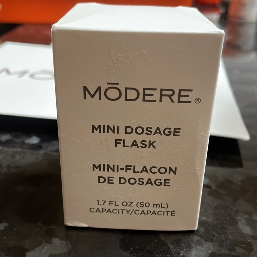 Modere Mini Dosage Flask - Picture 3 of 3